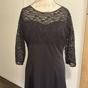 Black slimming Dress Size XL